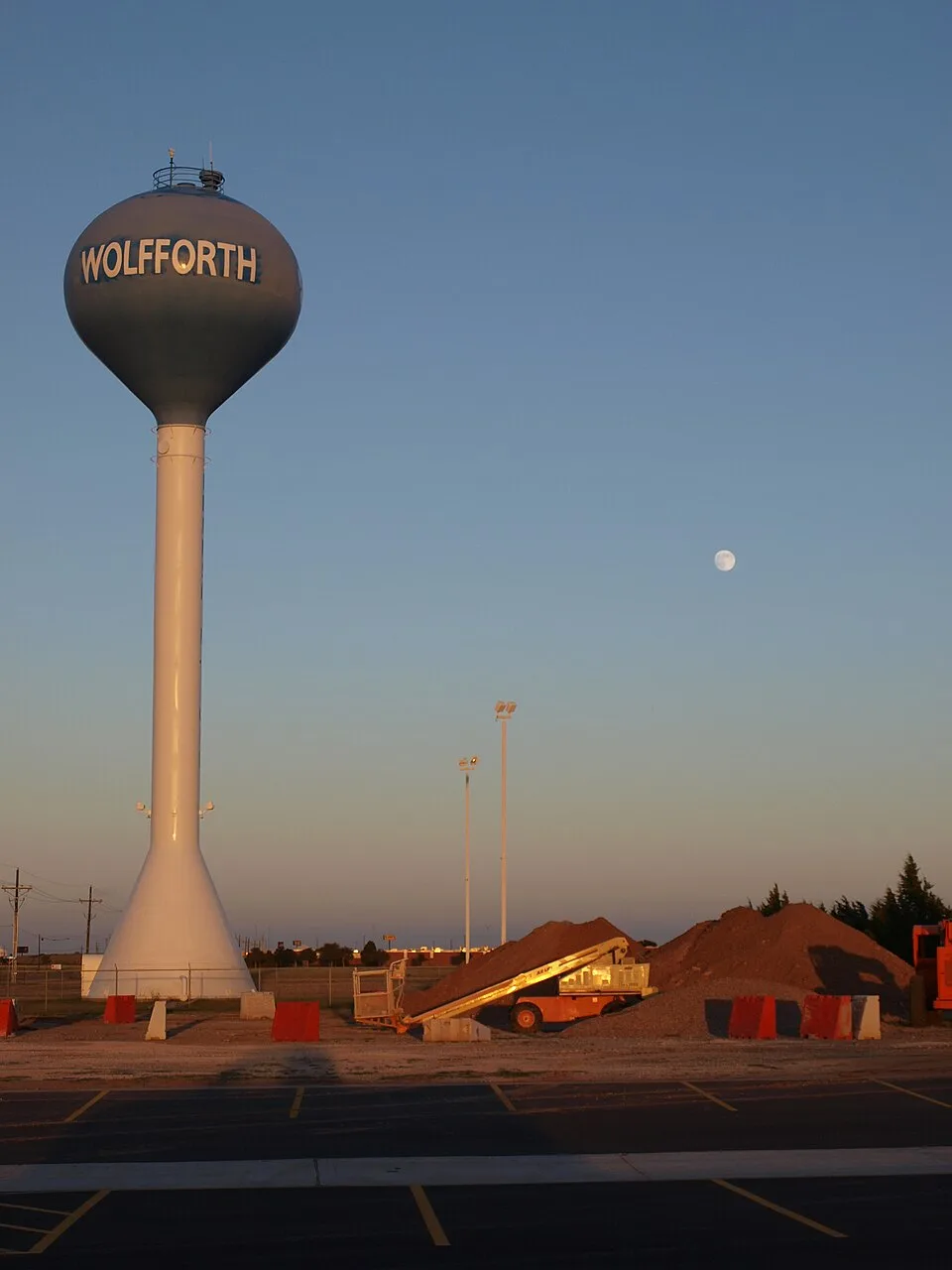 Wolfforth water tower in the evening light