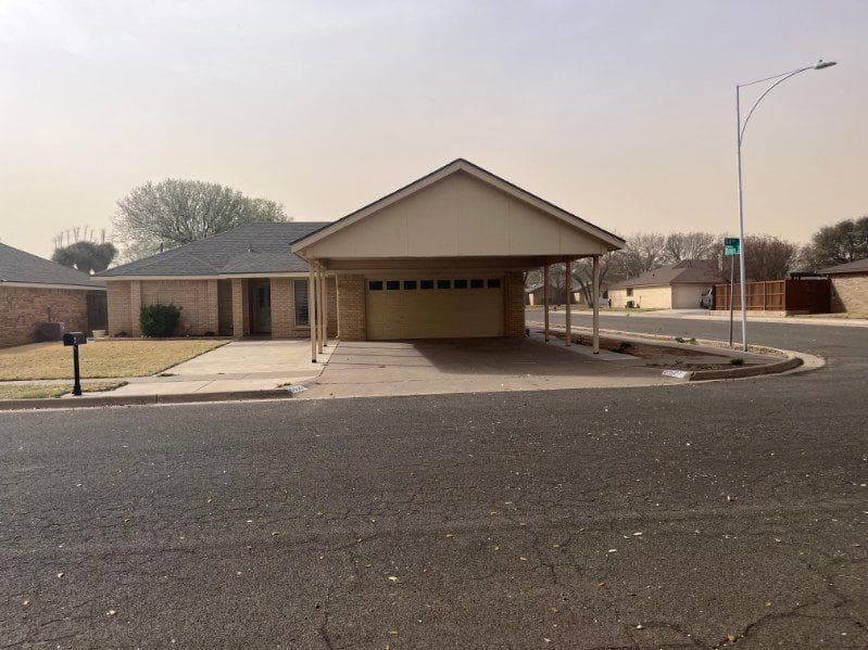 5527 94th Street - Image 1