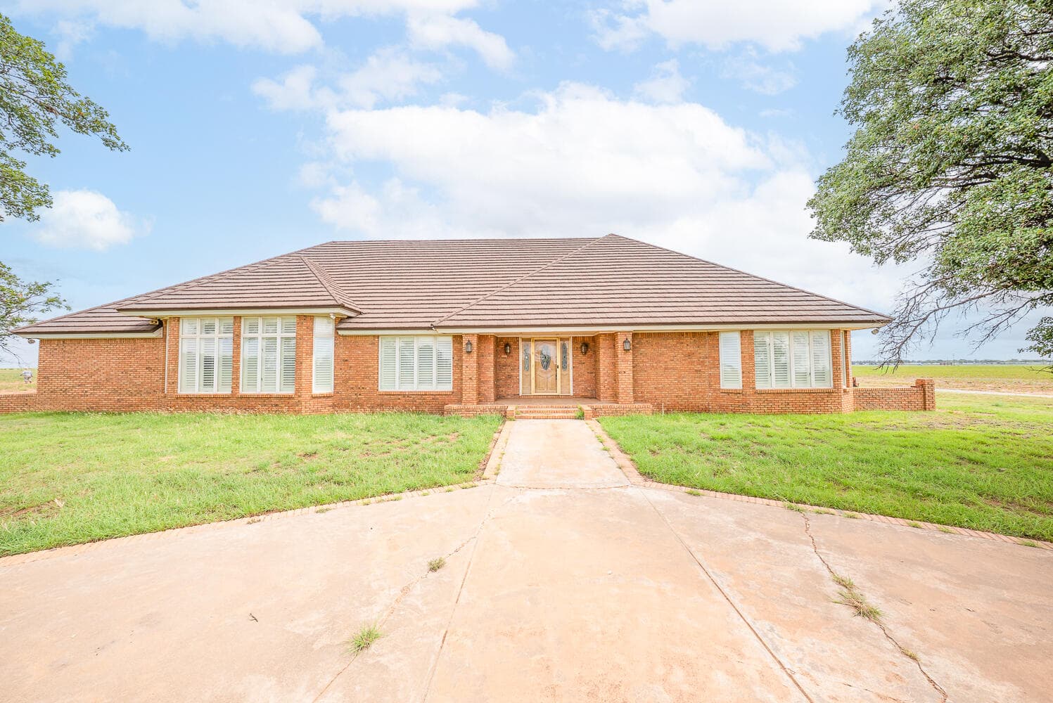 2210 W Division Street - Image 1
