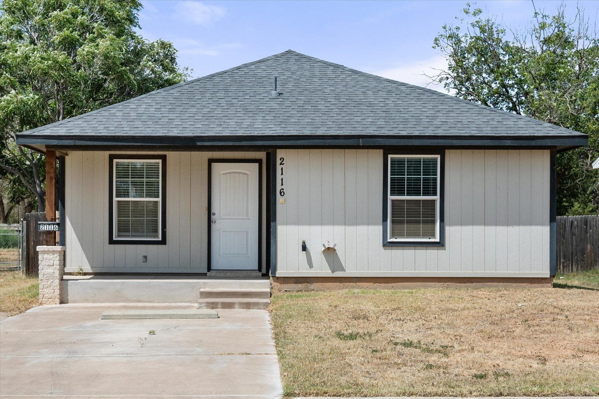 2116 24th Street - Image 1