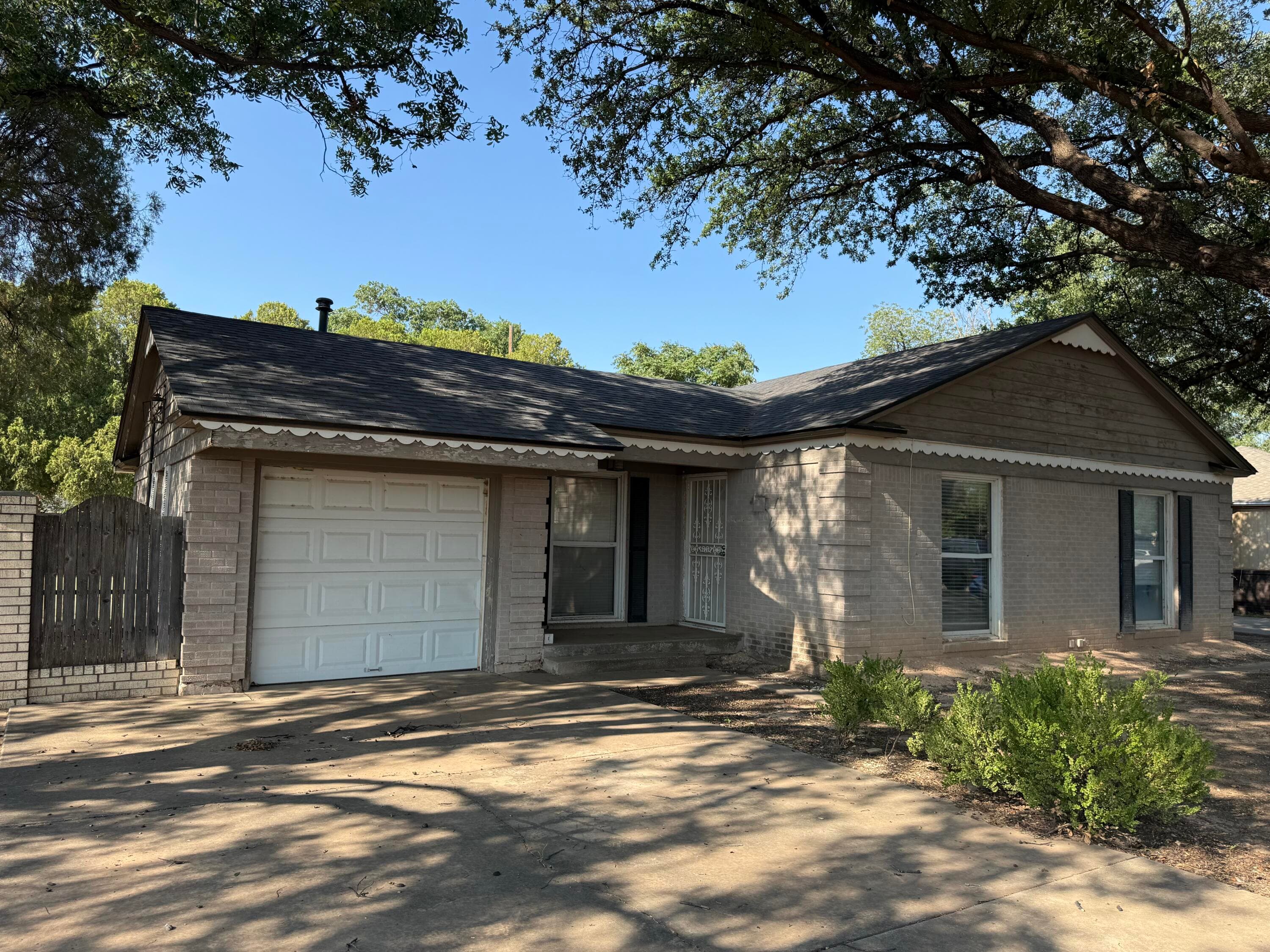 2518 33rd Street - Image 1