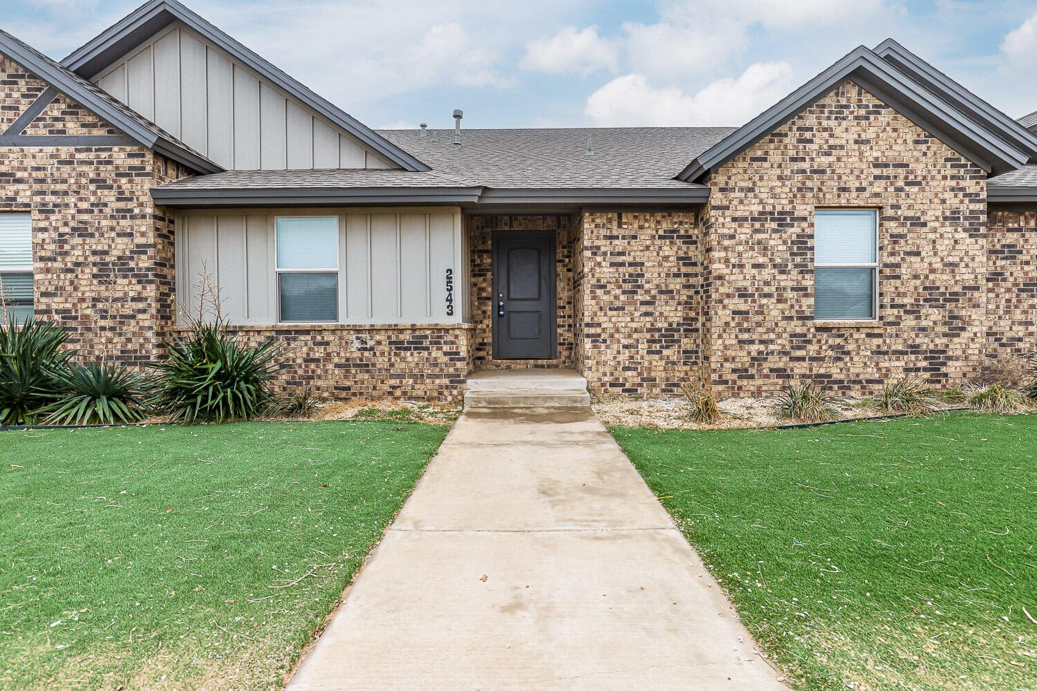 2543 137th Street - Image 1