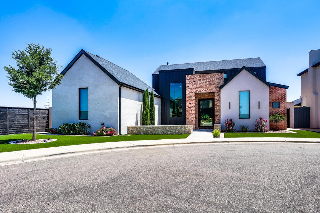 14801 Oxford Avenue - Image 1