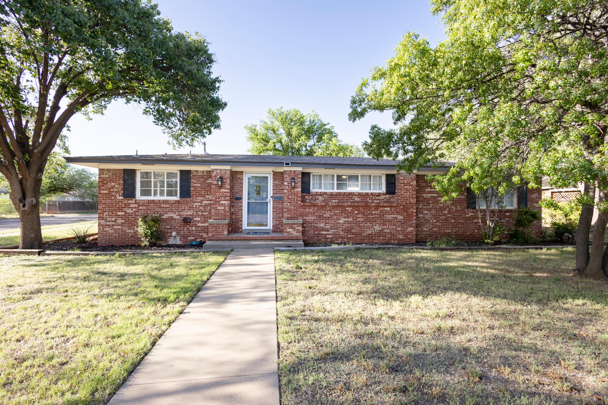 3220 31st Street - Image 1