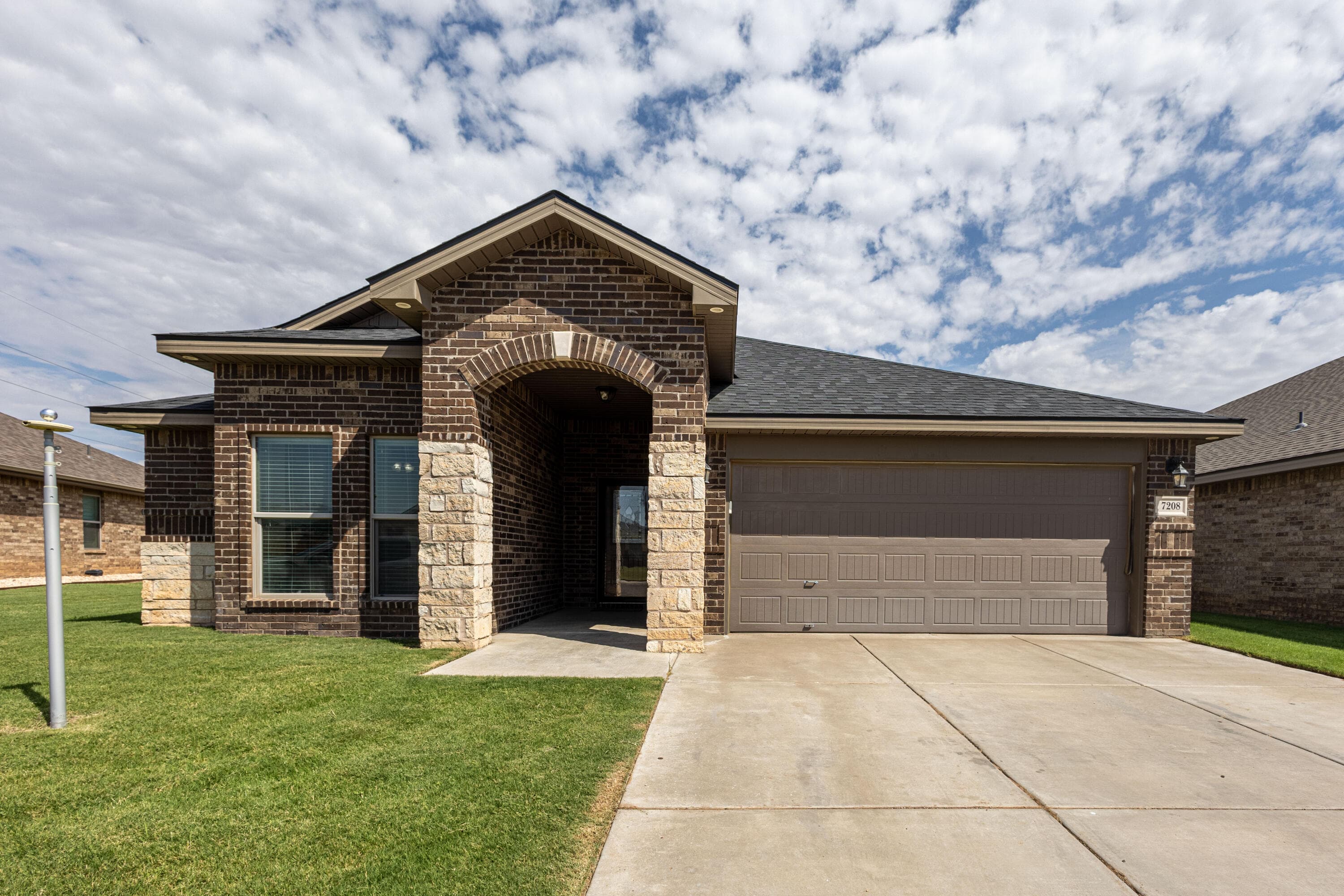 7208 92nd Street - Image 1