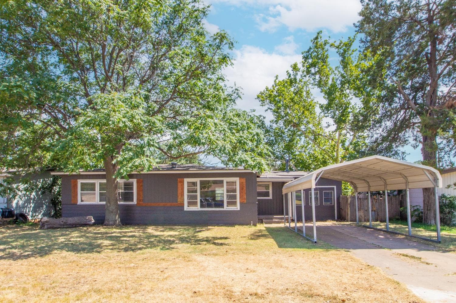 2011 45th Street - Image 1