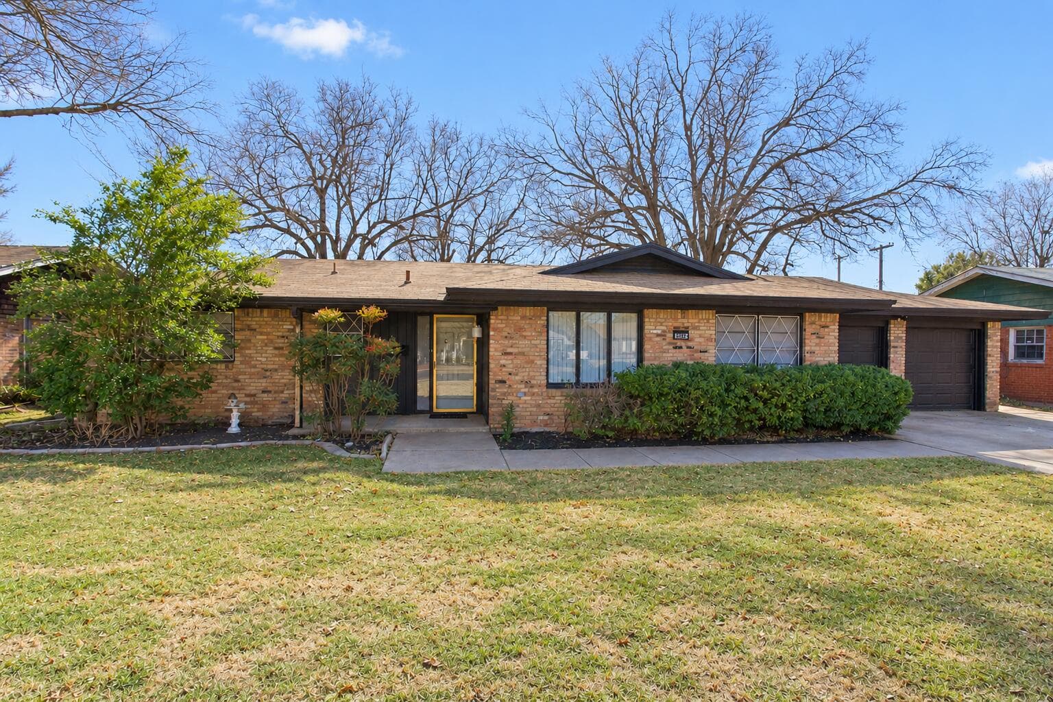 3827 52nd Street - Image 1