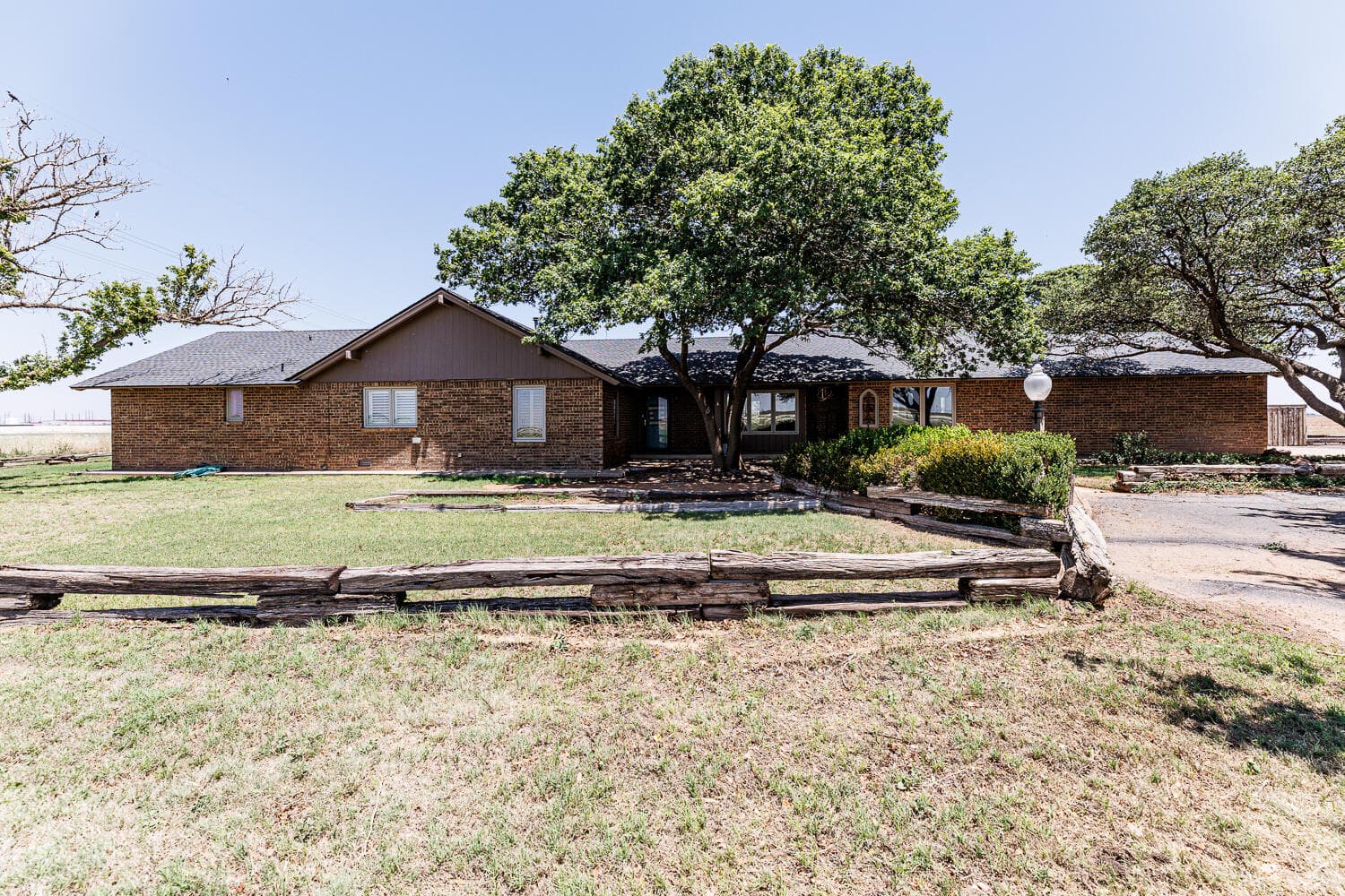 3261 I-27 - Image 1