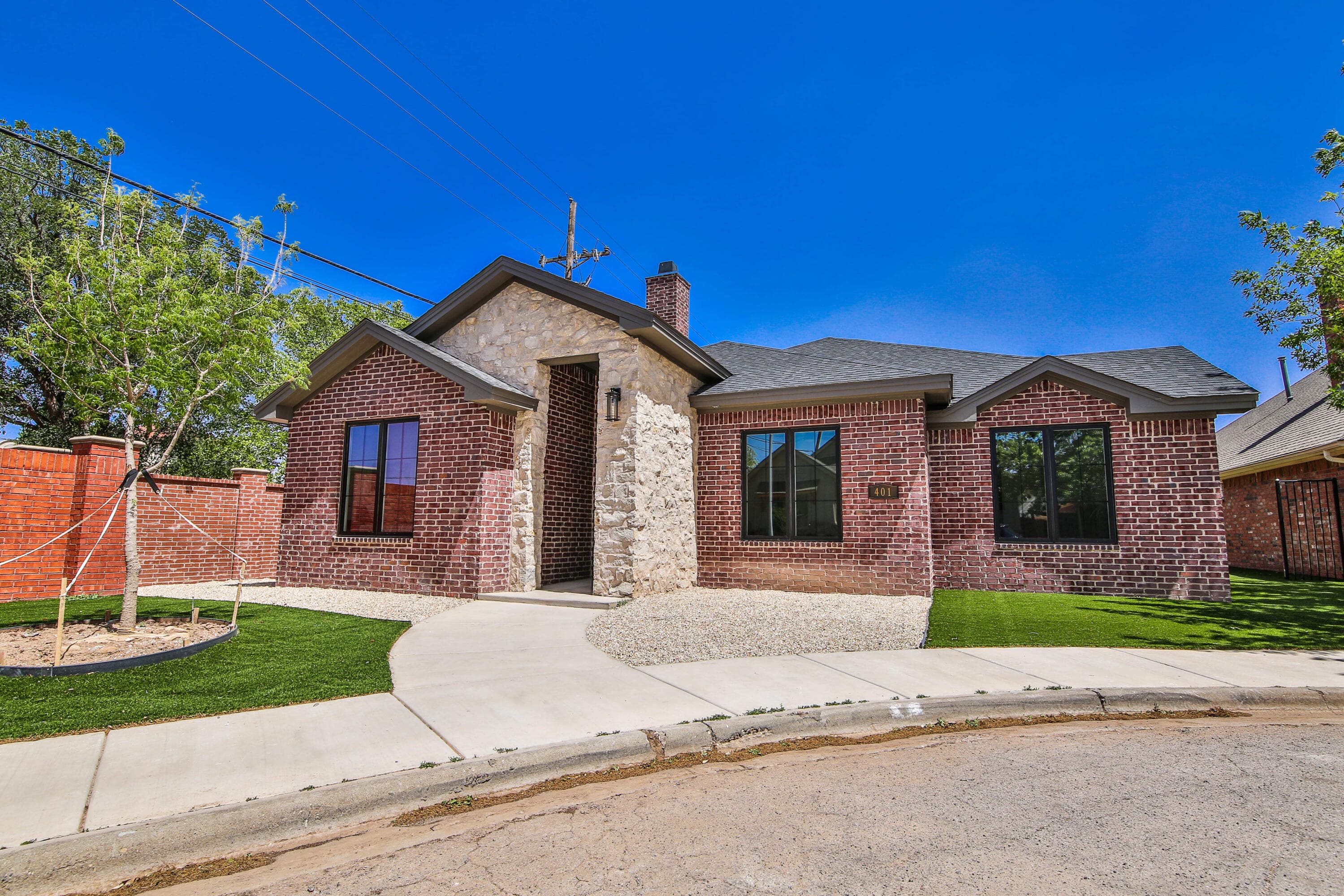 401 Troy Avenue - Image 1