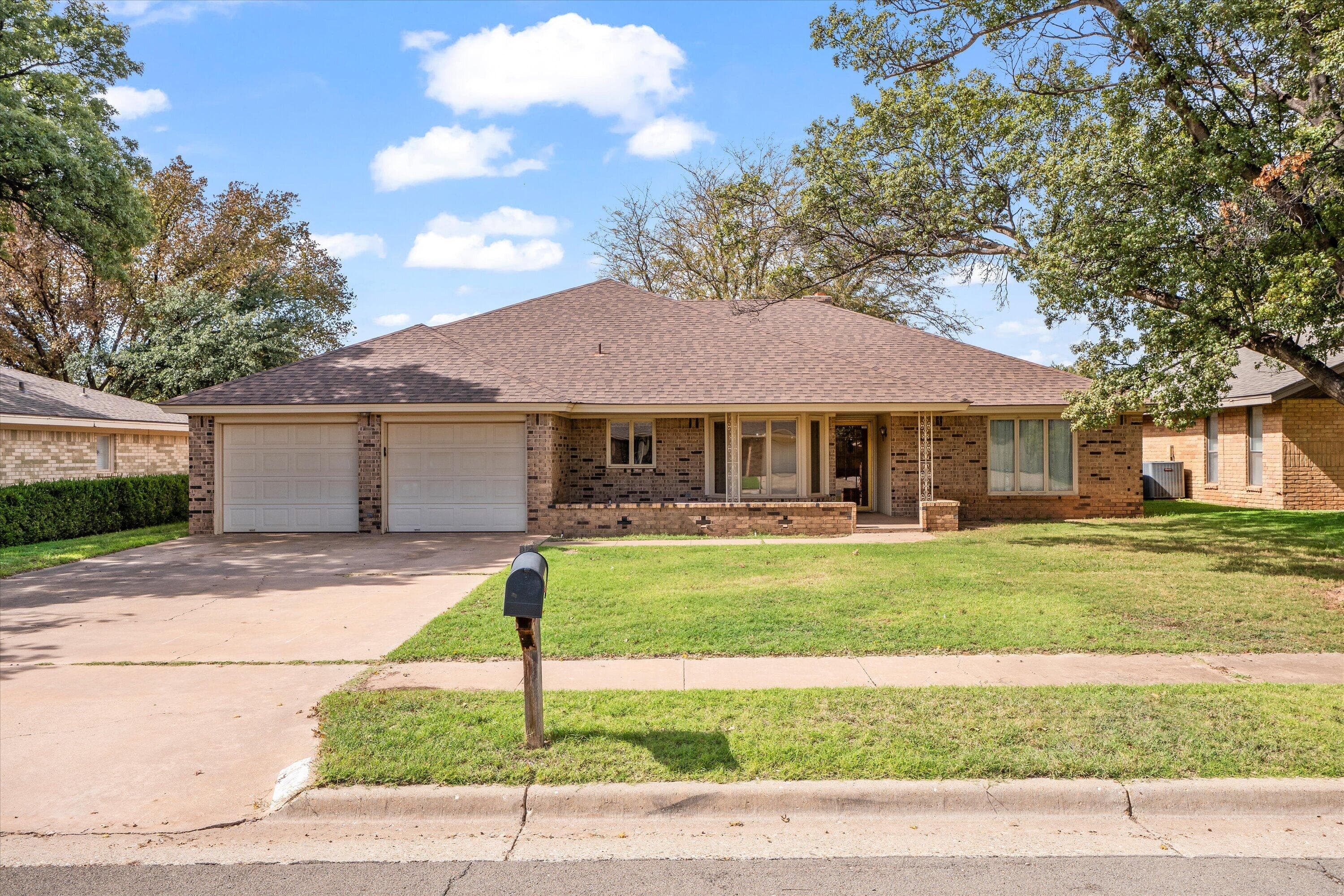 7910 Vicksburg Avenue - Image 1