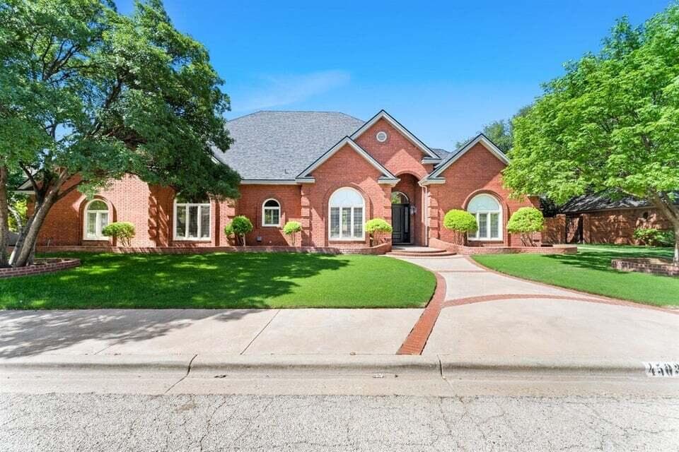 4503 93rd Drive - Image 1