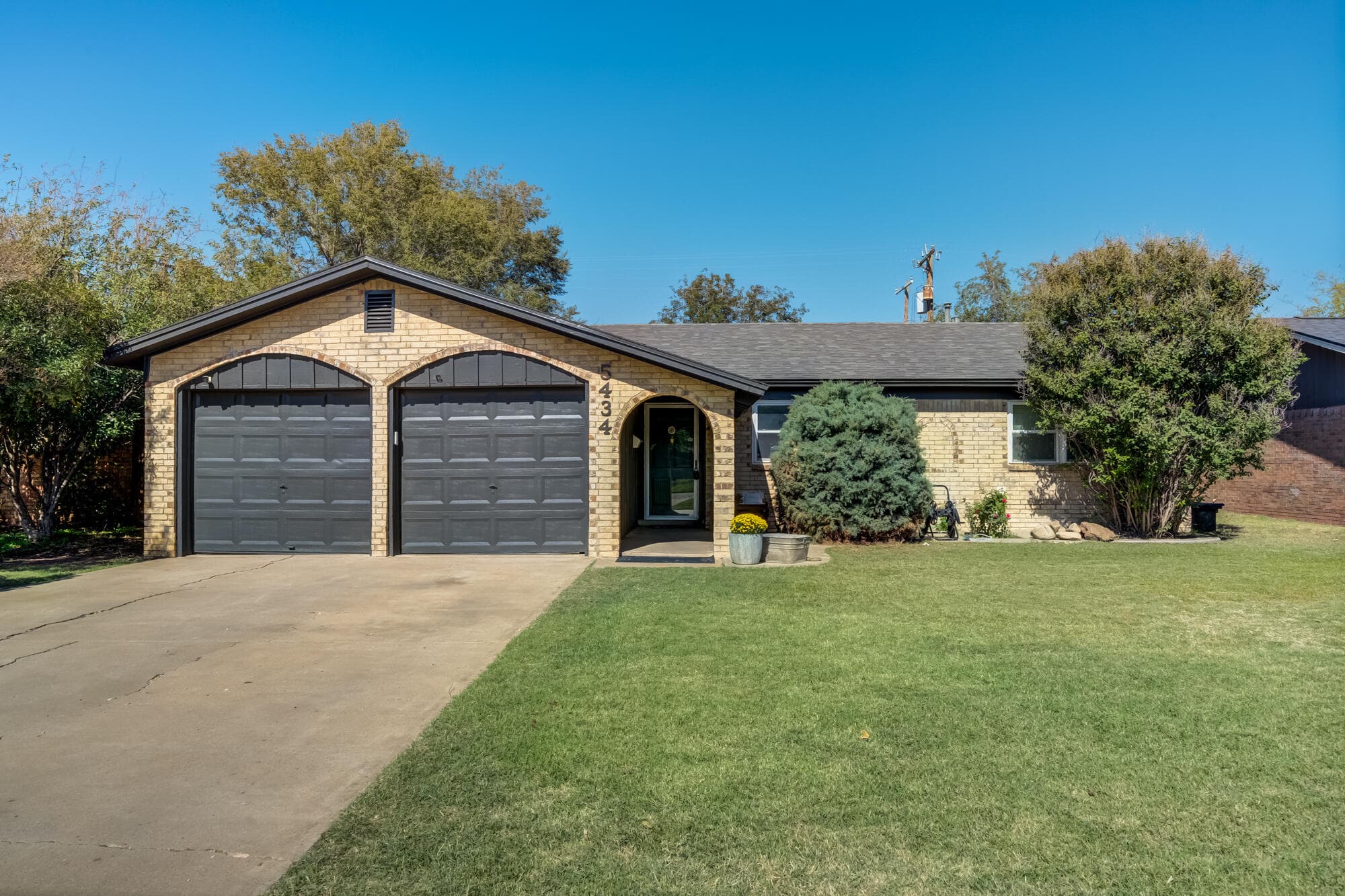 5434 45th Street - Image 1
