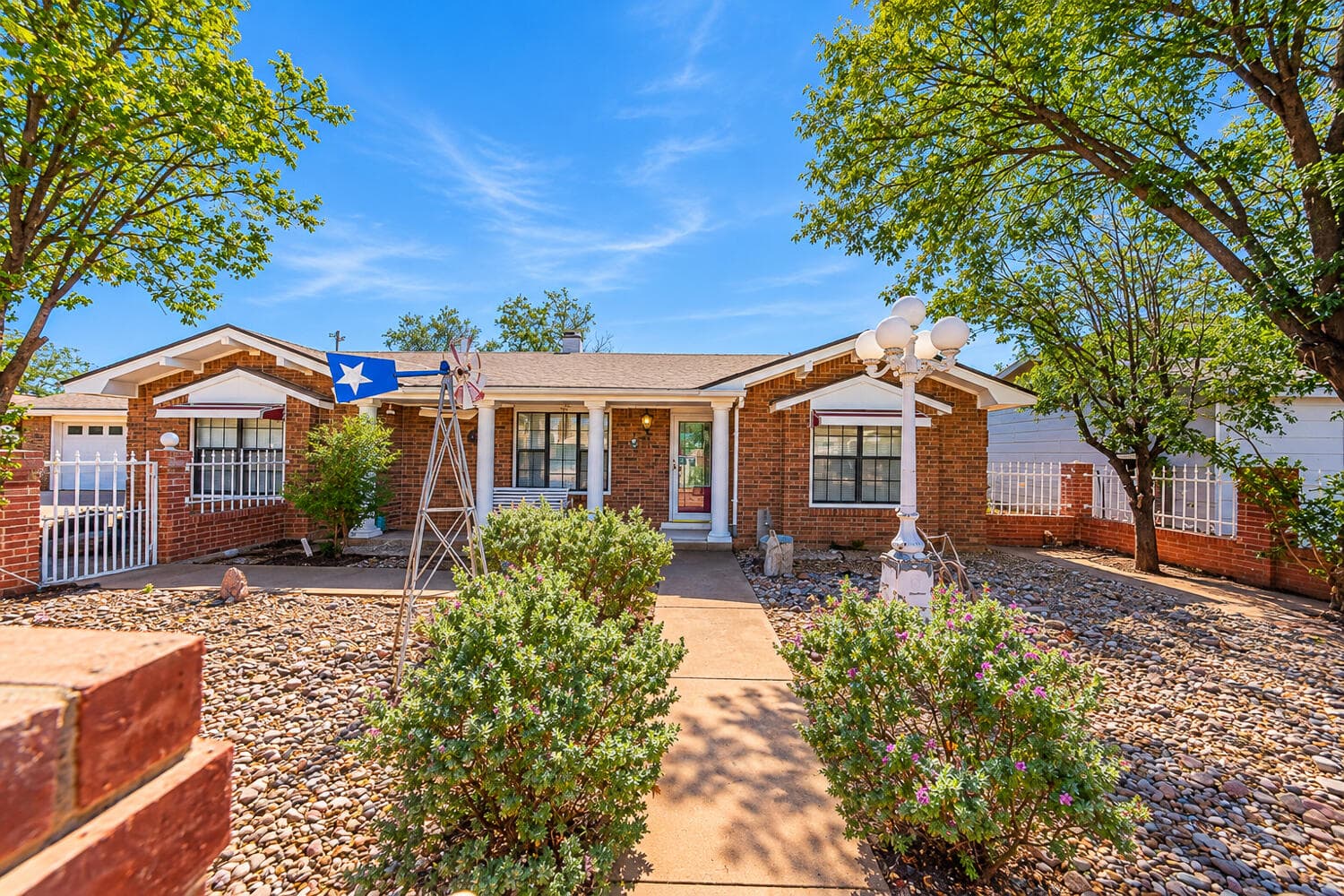 2709 Baylor Street - Image 1