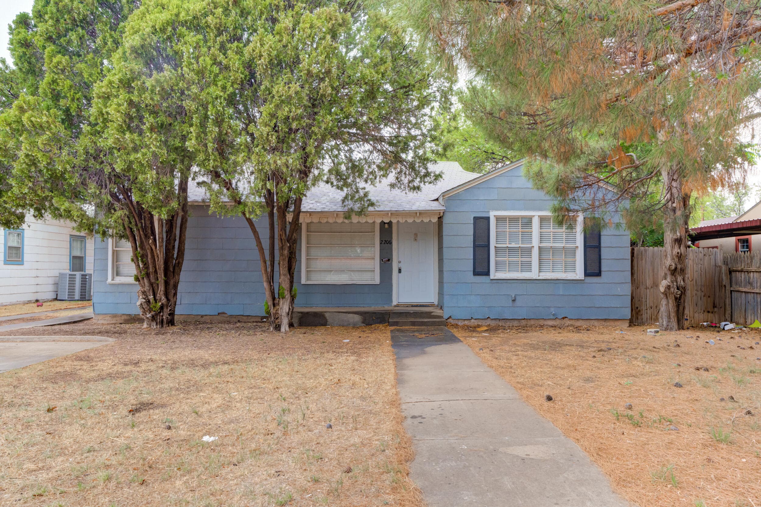2206 32nd Street - Image 1