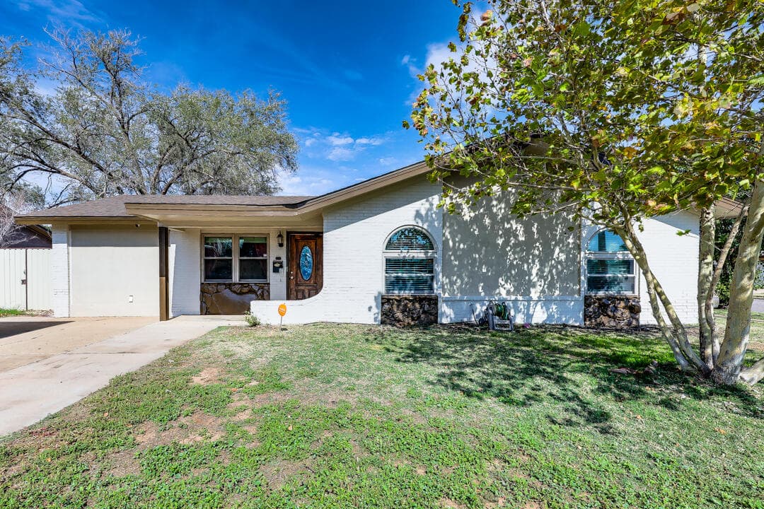 5002 53rd Street - Image 1