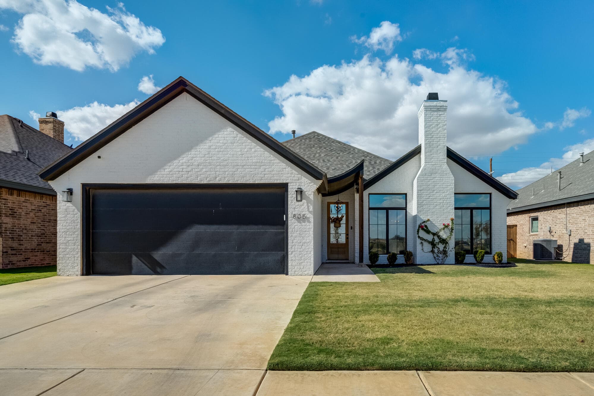 805 N 6th Circle - Image 1